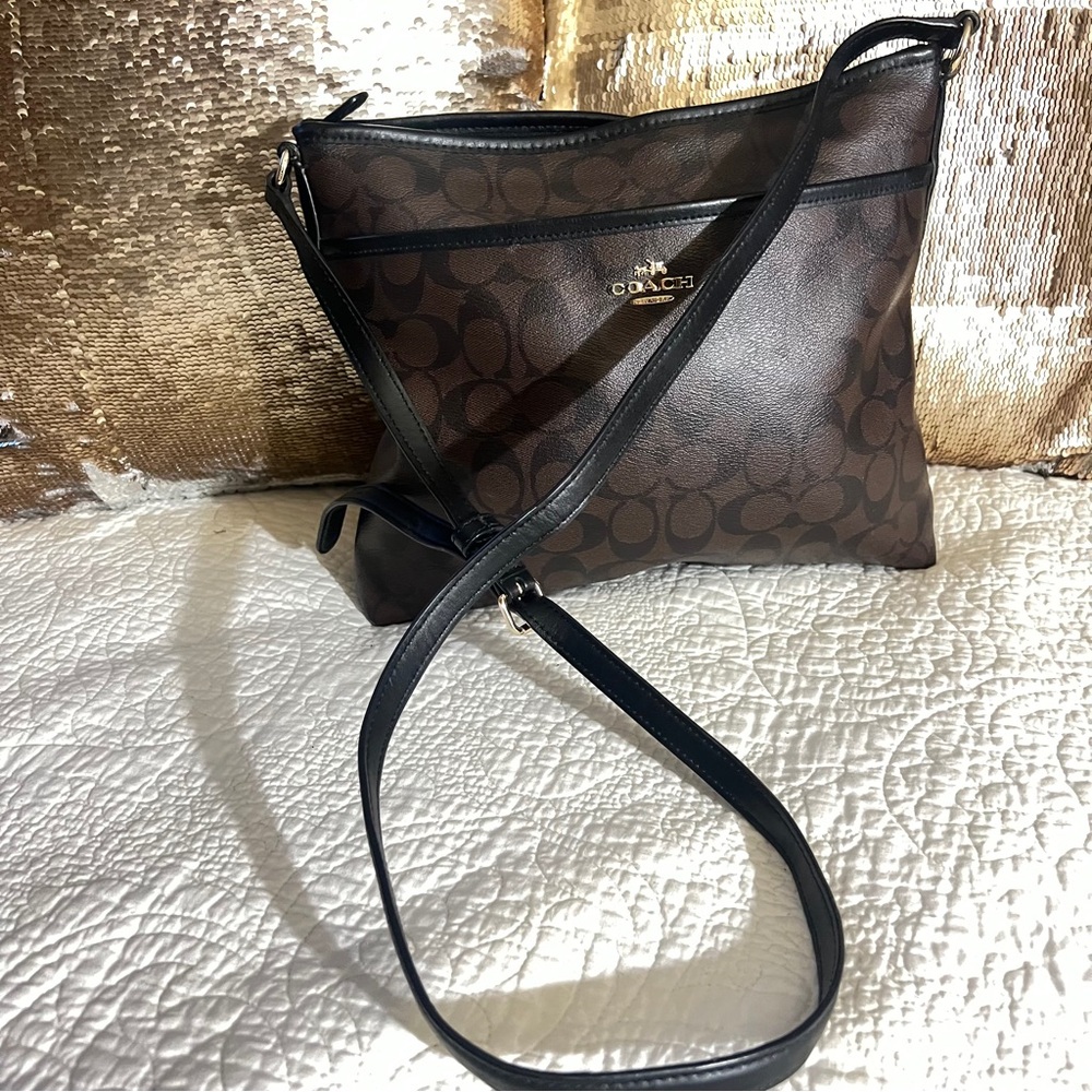 Coach leather swing pack crossbody